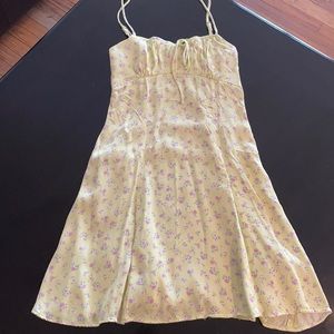 Zara floral dress 🌸